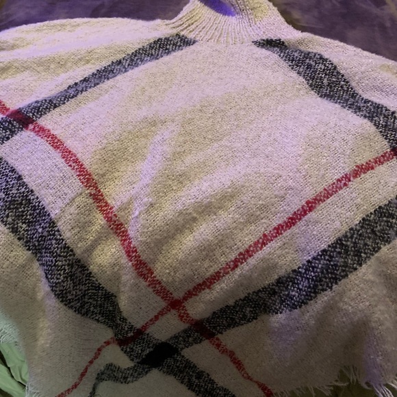 Shawl - Picture 2 of 2